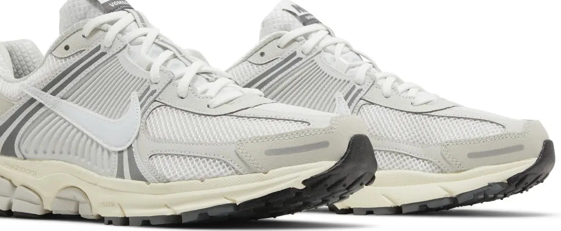 5 Tint Nike Zoom Vomero Platinum 0706